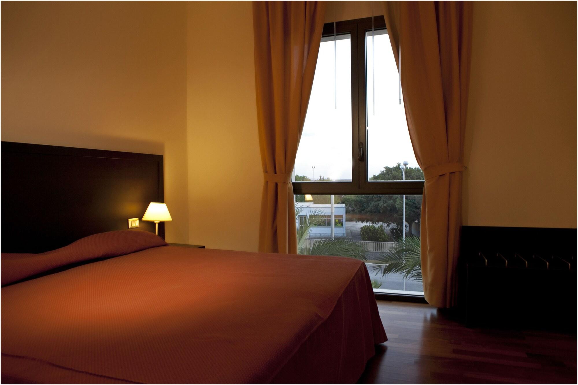 Hotel Tiziano Trapani Kültér fotó