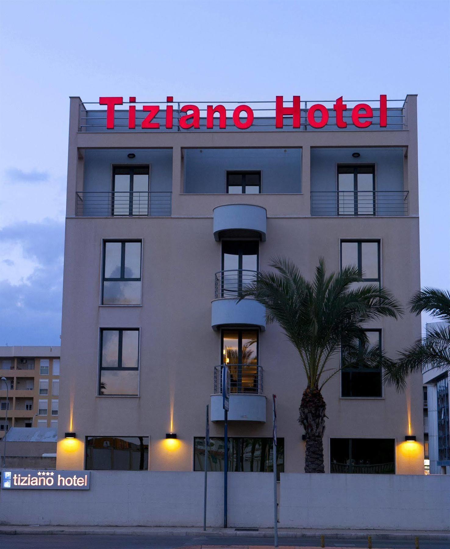 Hotel Tiziano Trapani Kültér fotó